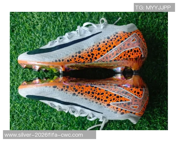 猎鹰9足球鞋评测：轻盈舒适助你在球场上尽显风采